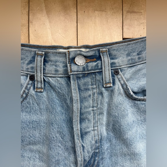 Aritzia Denim Forum The Yoko Short - Picture 4 of 13